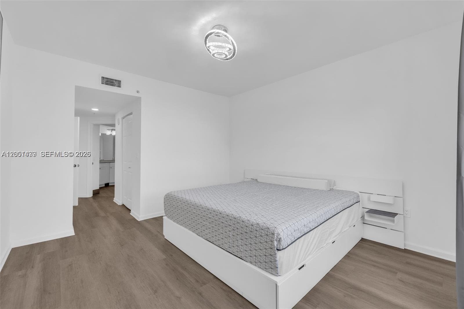 17150 N Bay Rd 2814 photo 16