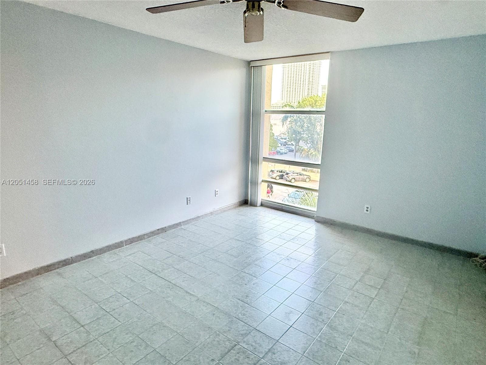 200 172nd St 416 photo 13