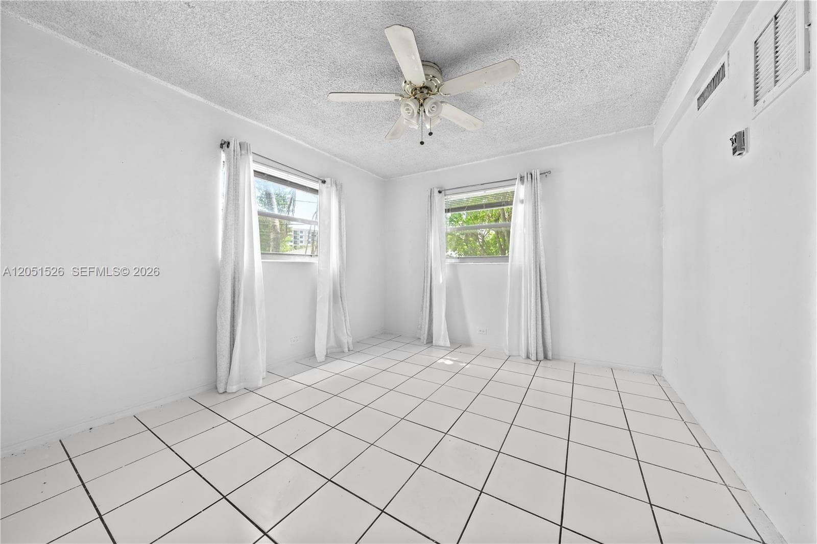 1610 NW N River Dr 201 photo 12