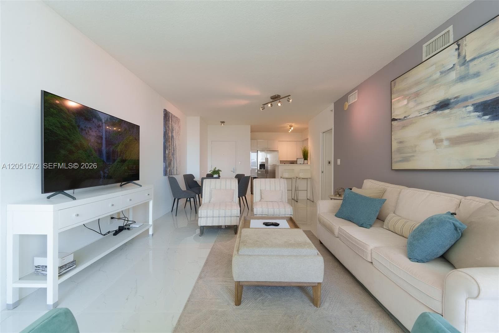 335 S Biscayne Blvd 1600 photo 7