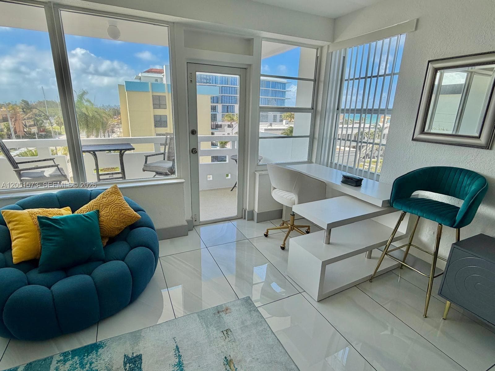 3111 N Ocean Dr 401 photo 2