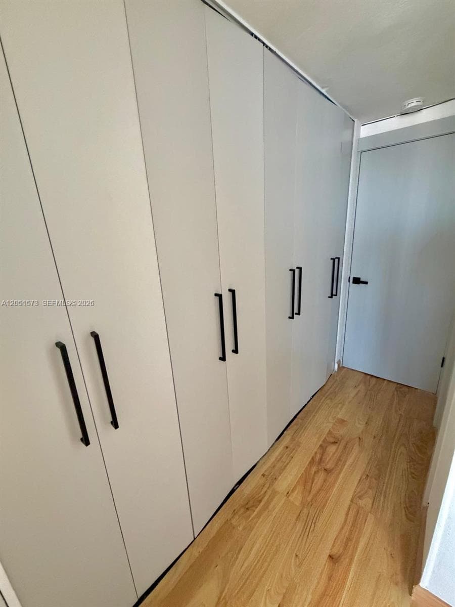 3111 N Ocean Dr 401 photo 21