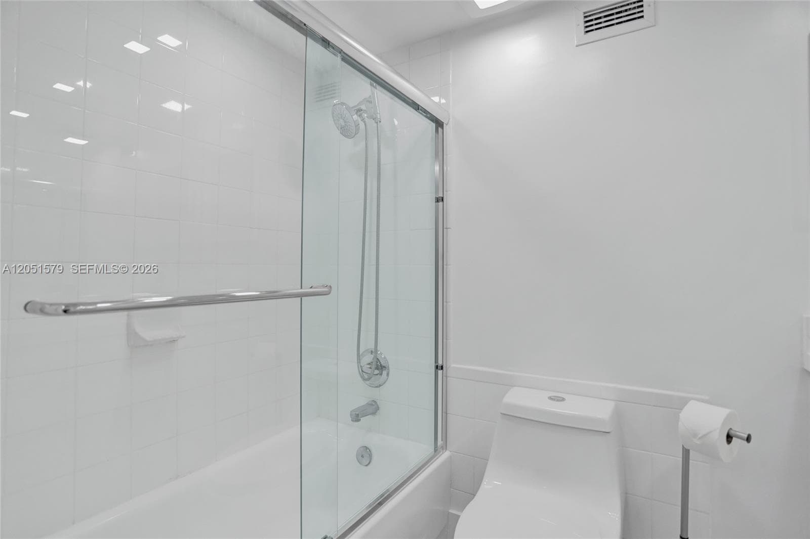 2501 S Ocean Dr 704 (available now) photo 23