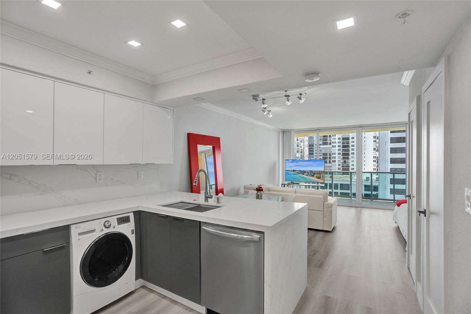 2501 S Ocean Dr 704 (available now) photo 1