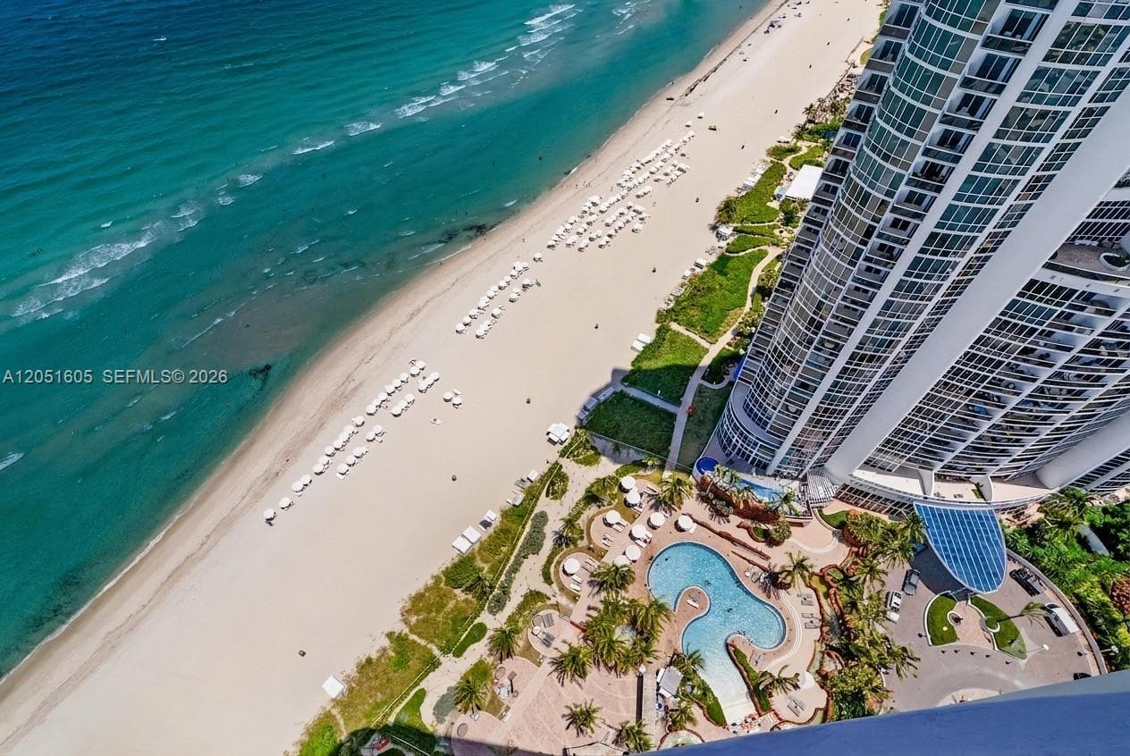 18201 Collins Ave 4209A photo 1