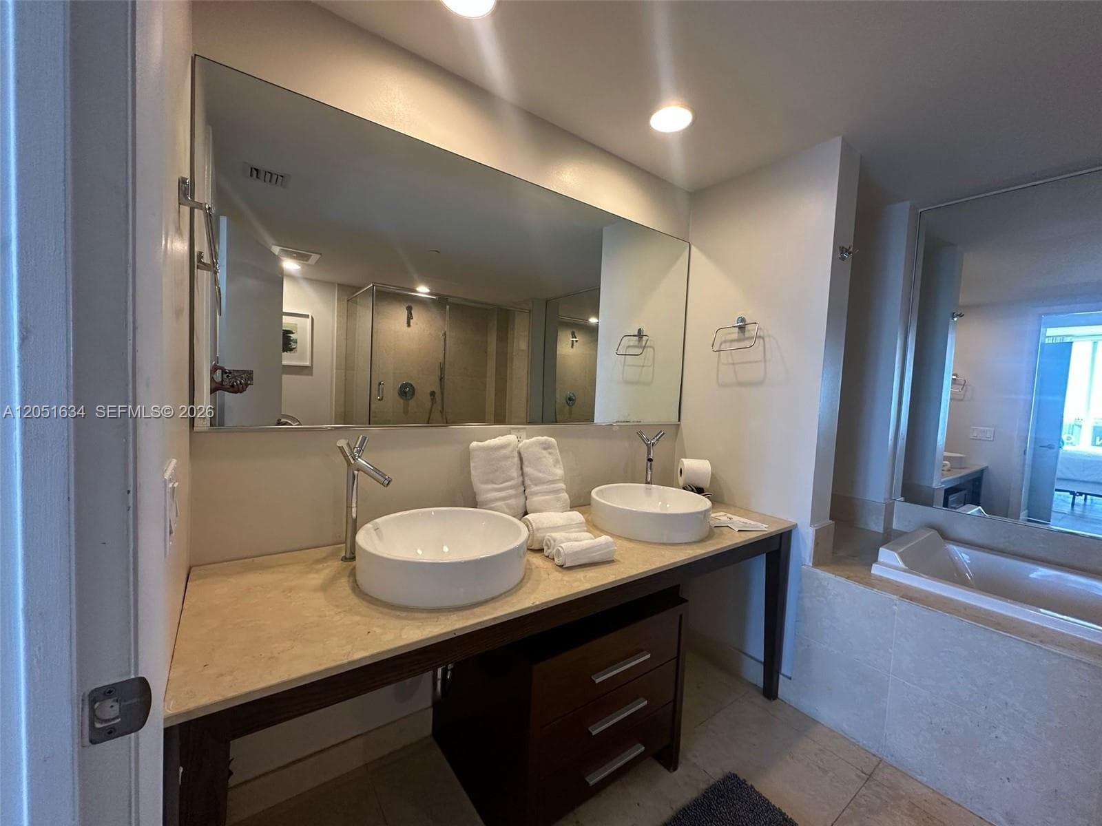 485 Brickell Ave 4408 photo 14