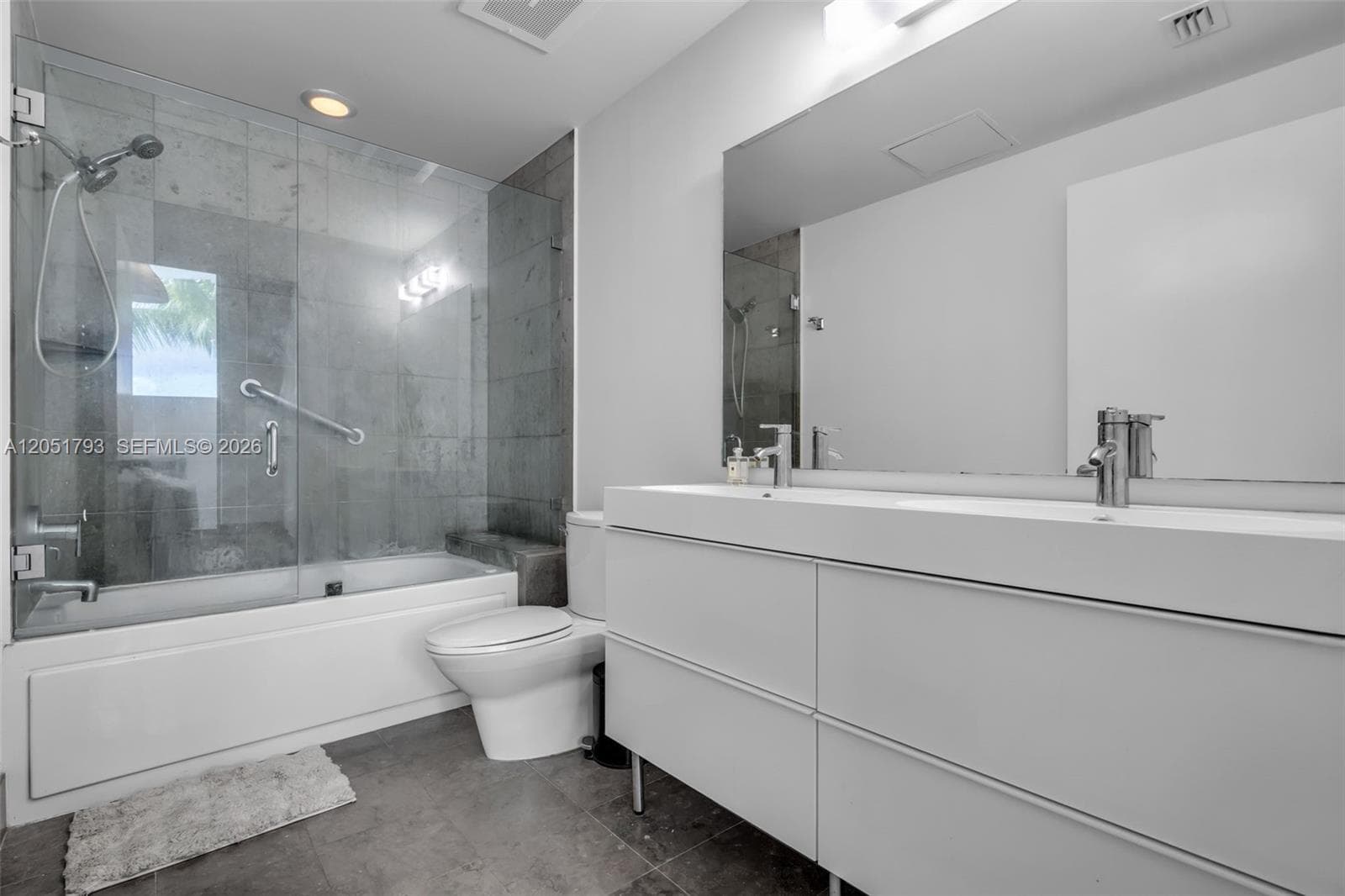 3029 NE 188th St 302 photo 15