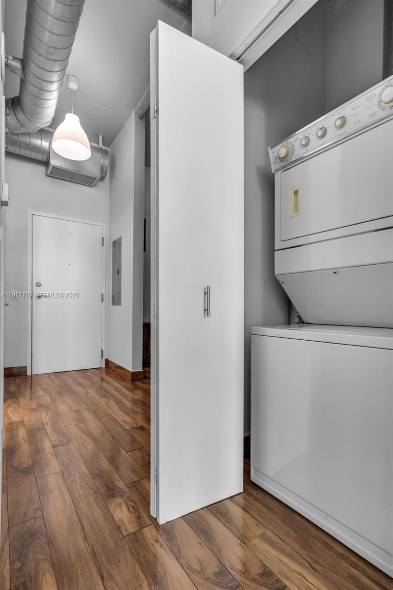 3029 NE 188th St 302 photo 11
