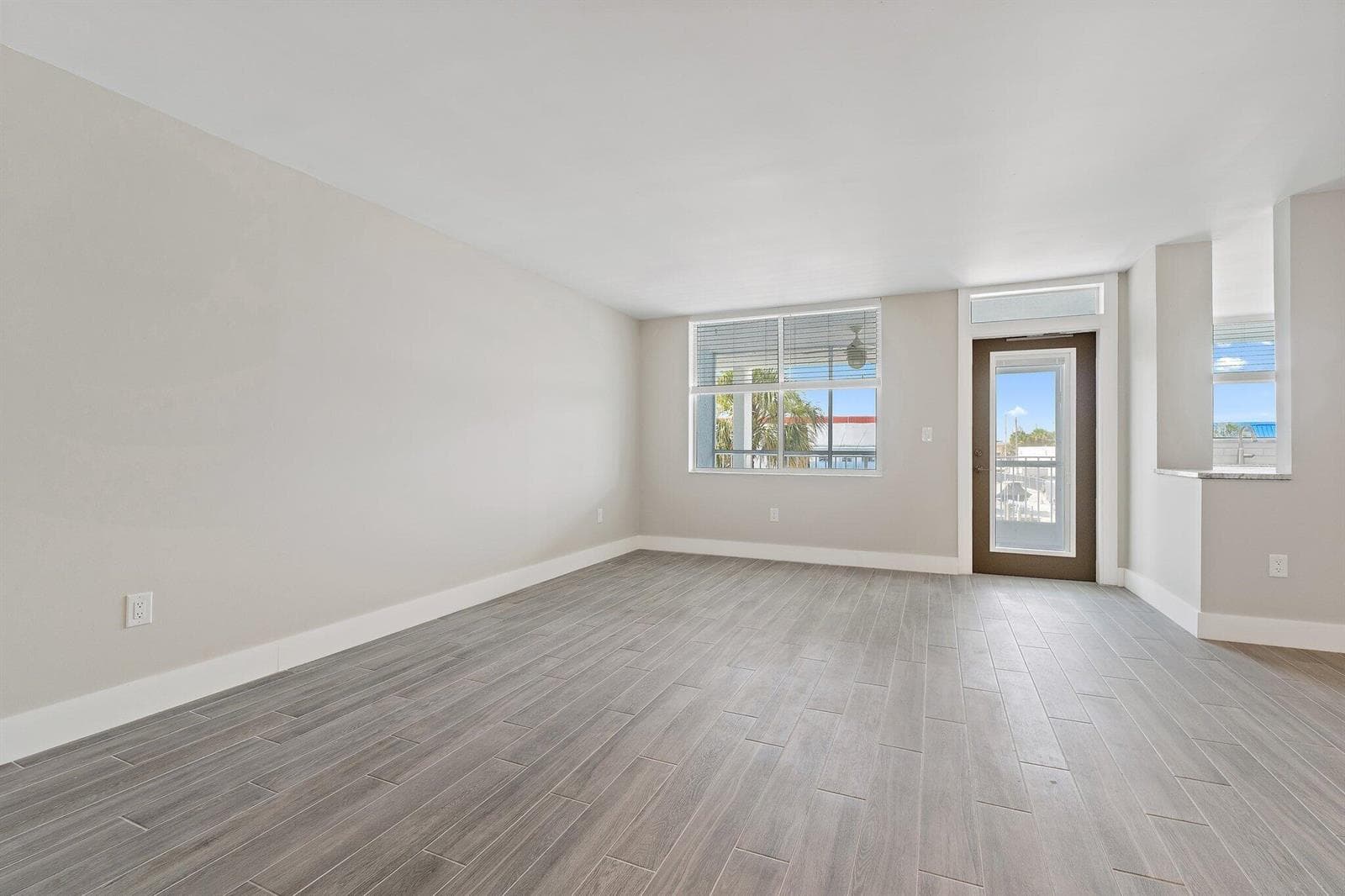 108 Paradise Harbour Boulevard 314 photo 7