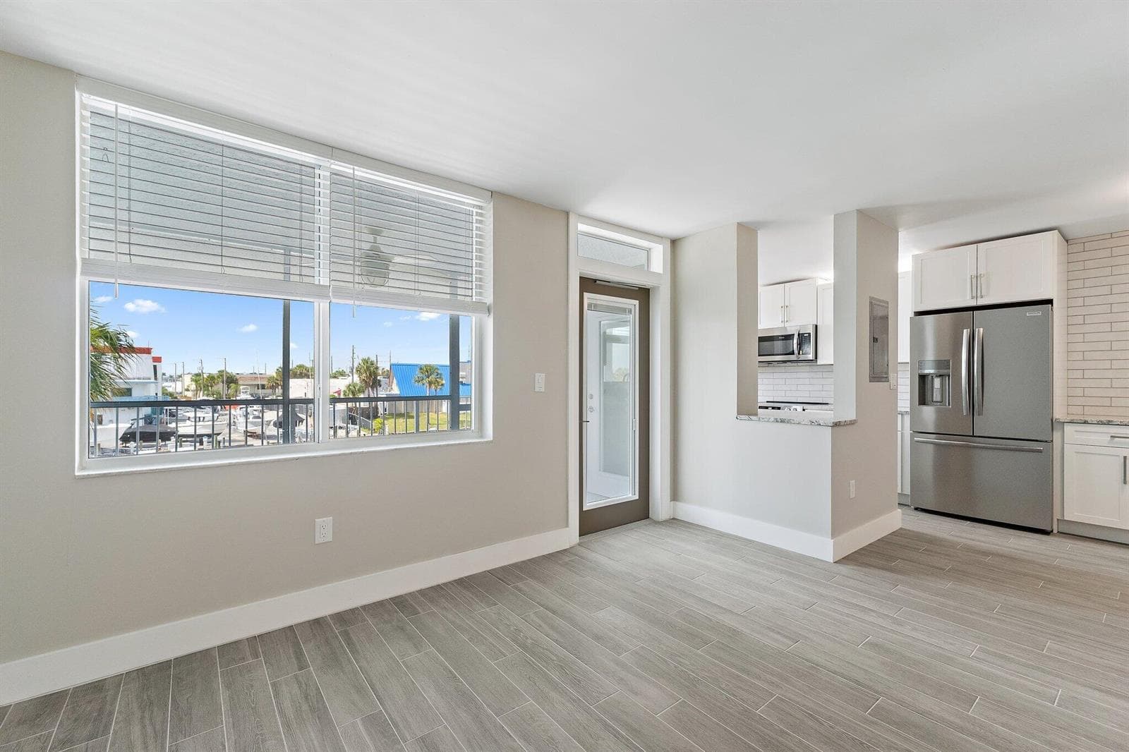 108 Paradise Harbour Boulevard 314 photo 5