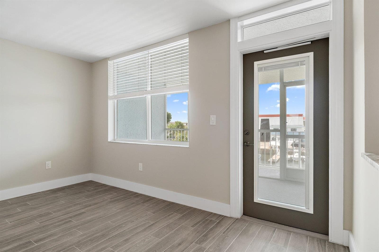 108 Paradise Harbour Boulevard 314 photo 4