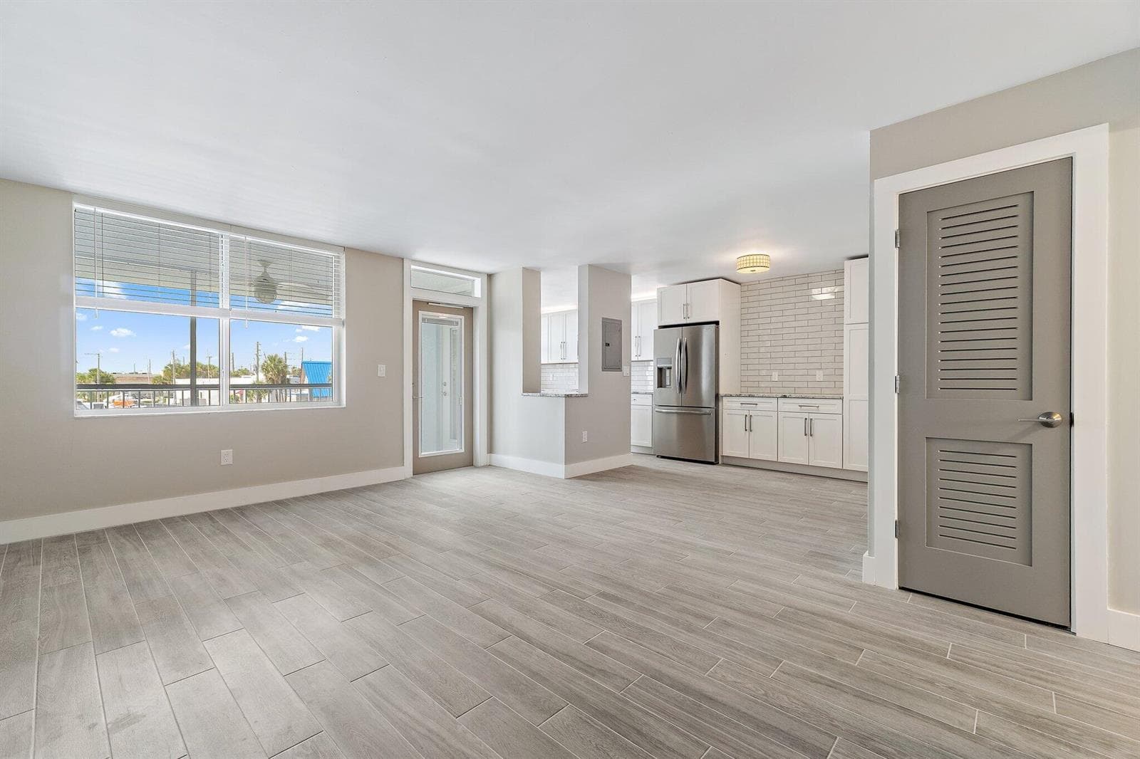 108 Paradise Harbour Boulevard 314 photo 8