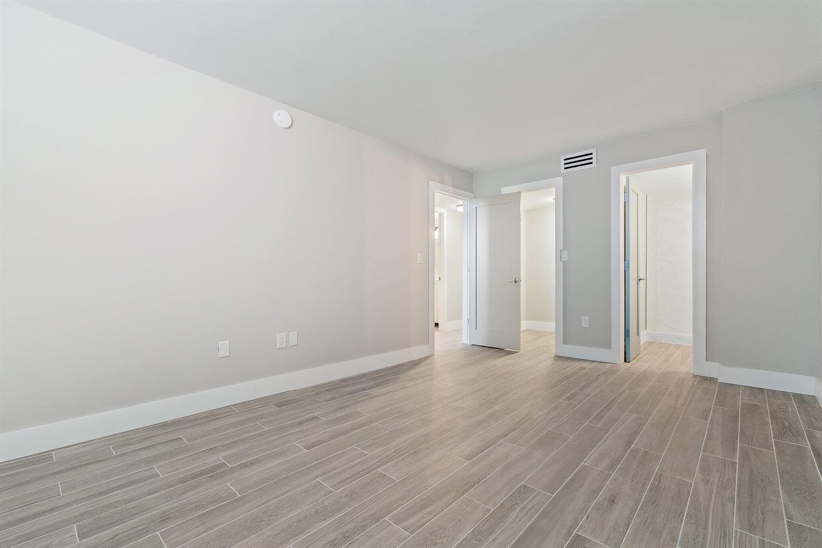 108 Paradise Harbour Boulevard 314 photo 25