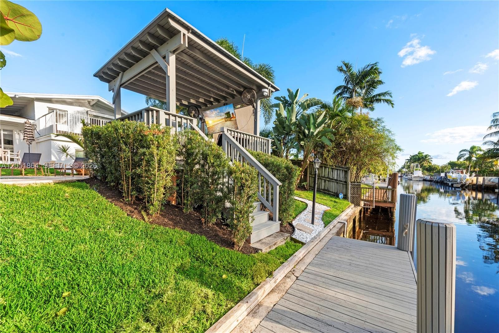 2531 Key Largo Ln photo 4