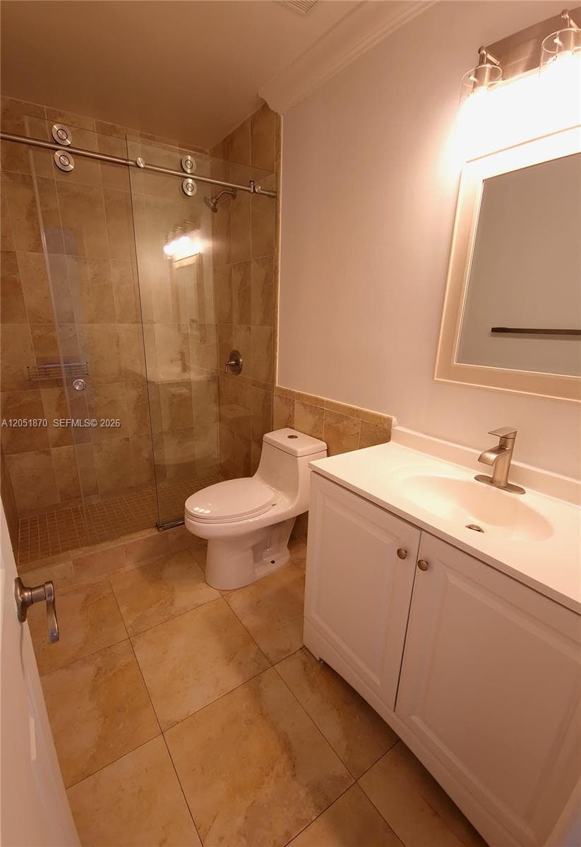 14702 SW 63rd Ln photo 9