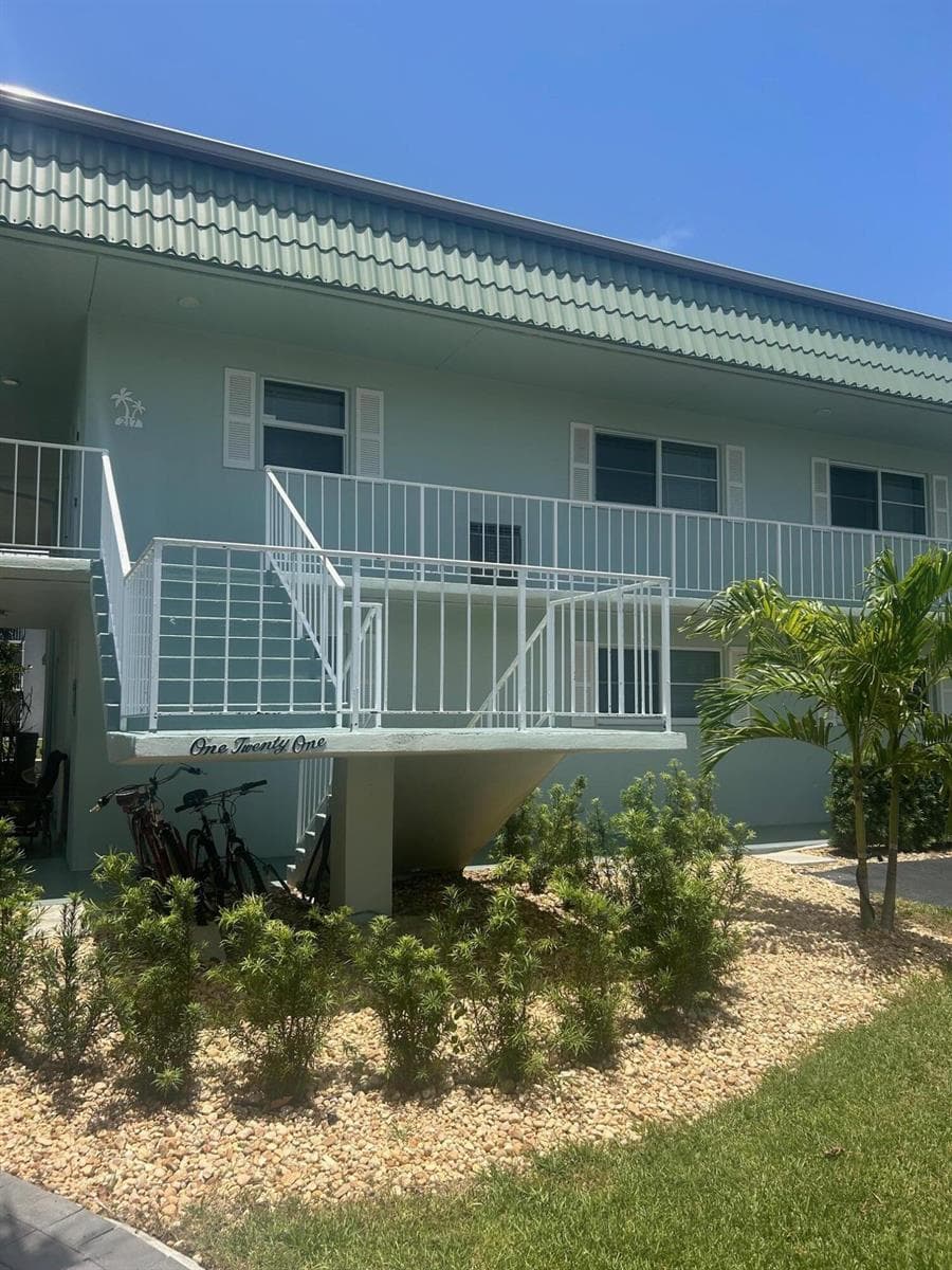 121 Wettaw Lane 214 photo 1