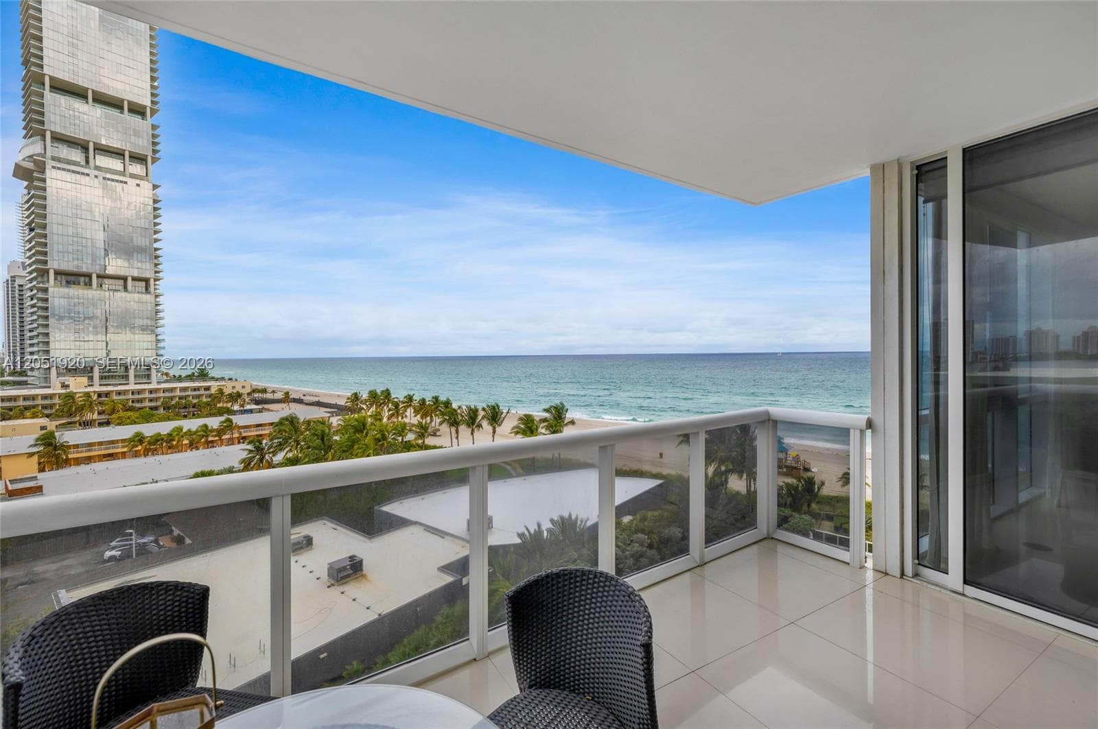 18201 Collins Ave 902 photo 1