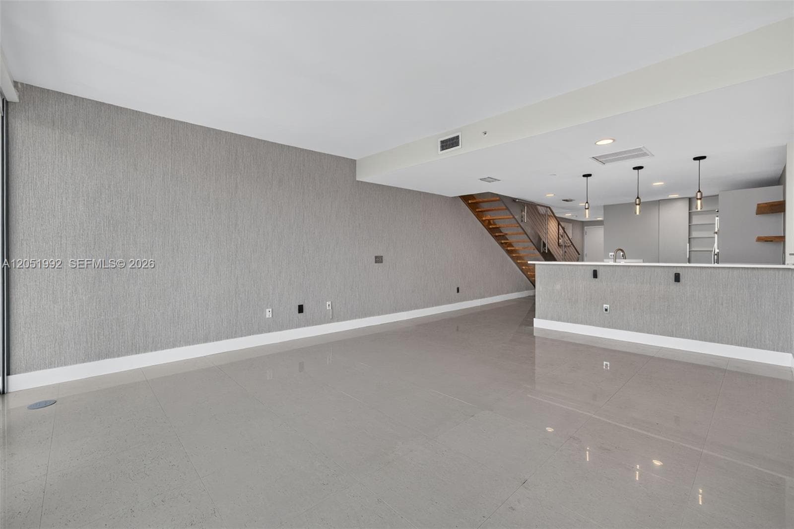 2950 NE 188th St 406 photo 11