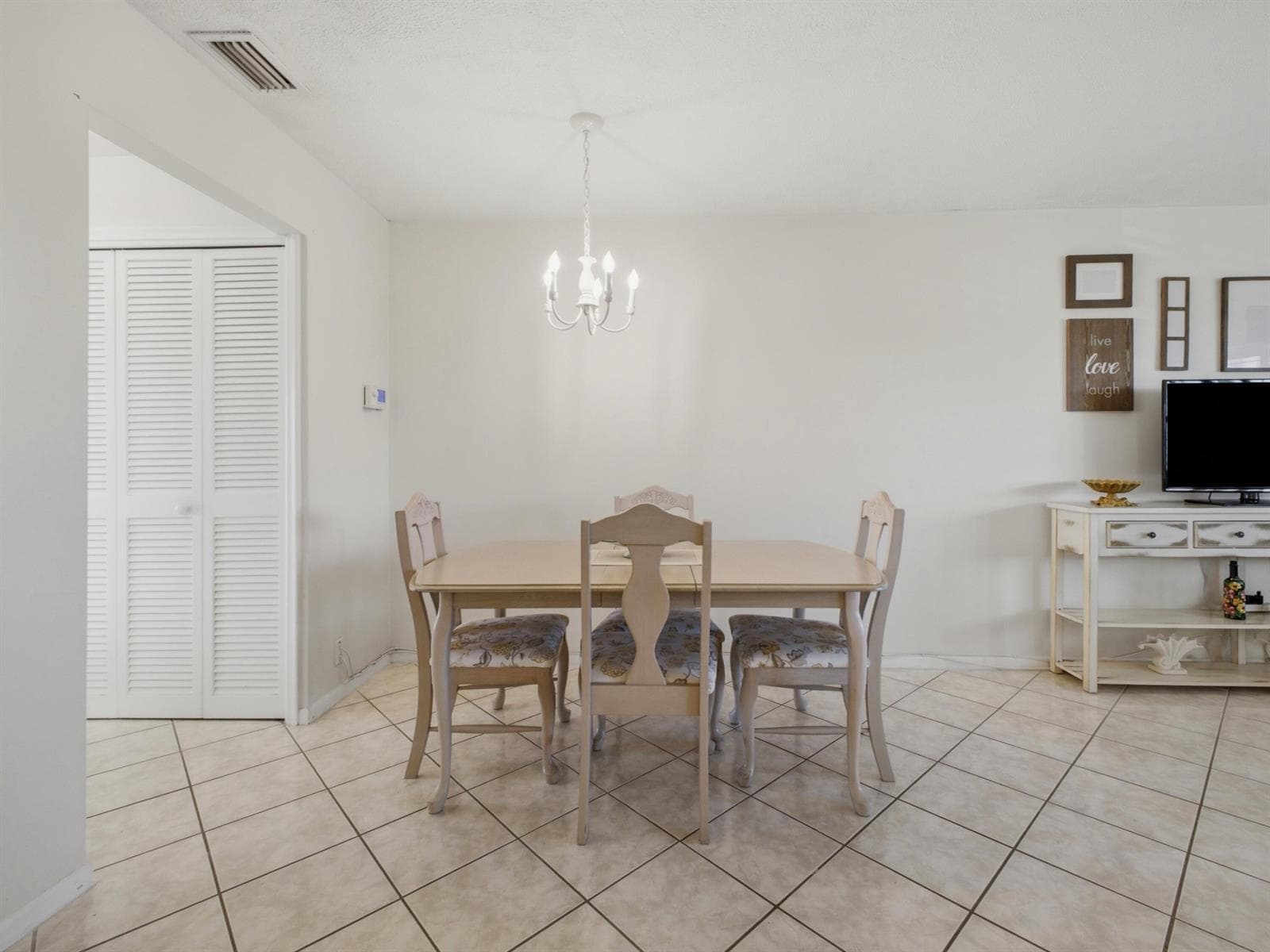 350 Horizons E 302 photo 11