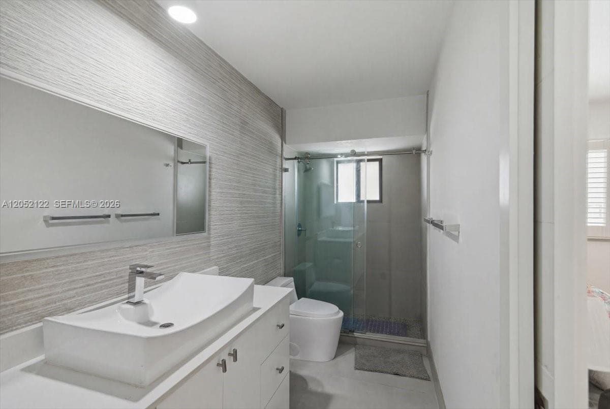 3321 NE 170th St 3321 photo 18