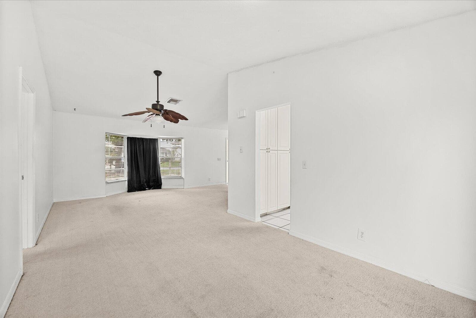 2550 SE Hemsing Street photo 9