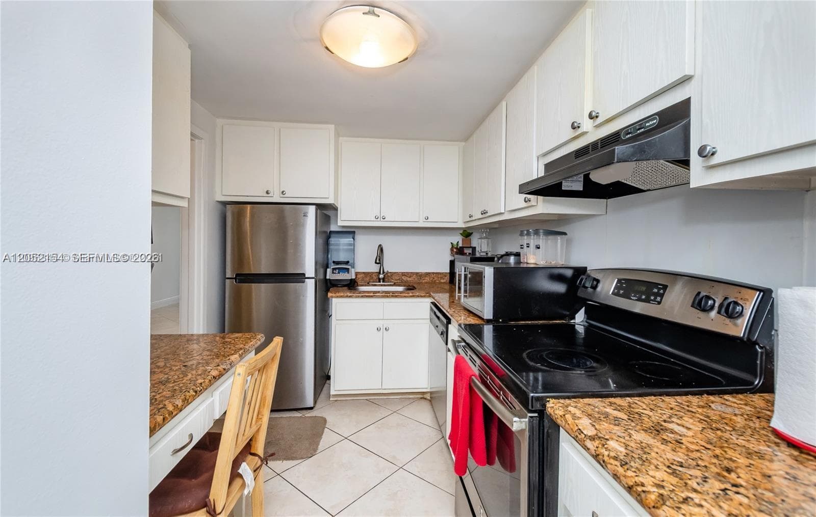 905 Brickell Bay Dr 623 photo 6