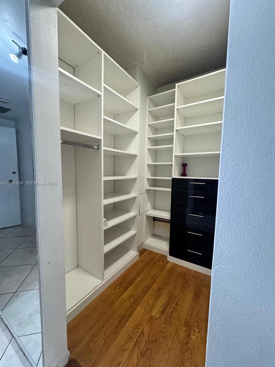 905 Brickell Bay Dr 623 photo 17