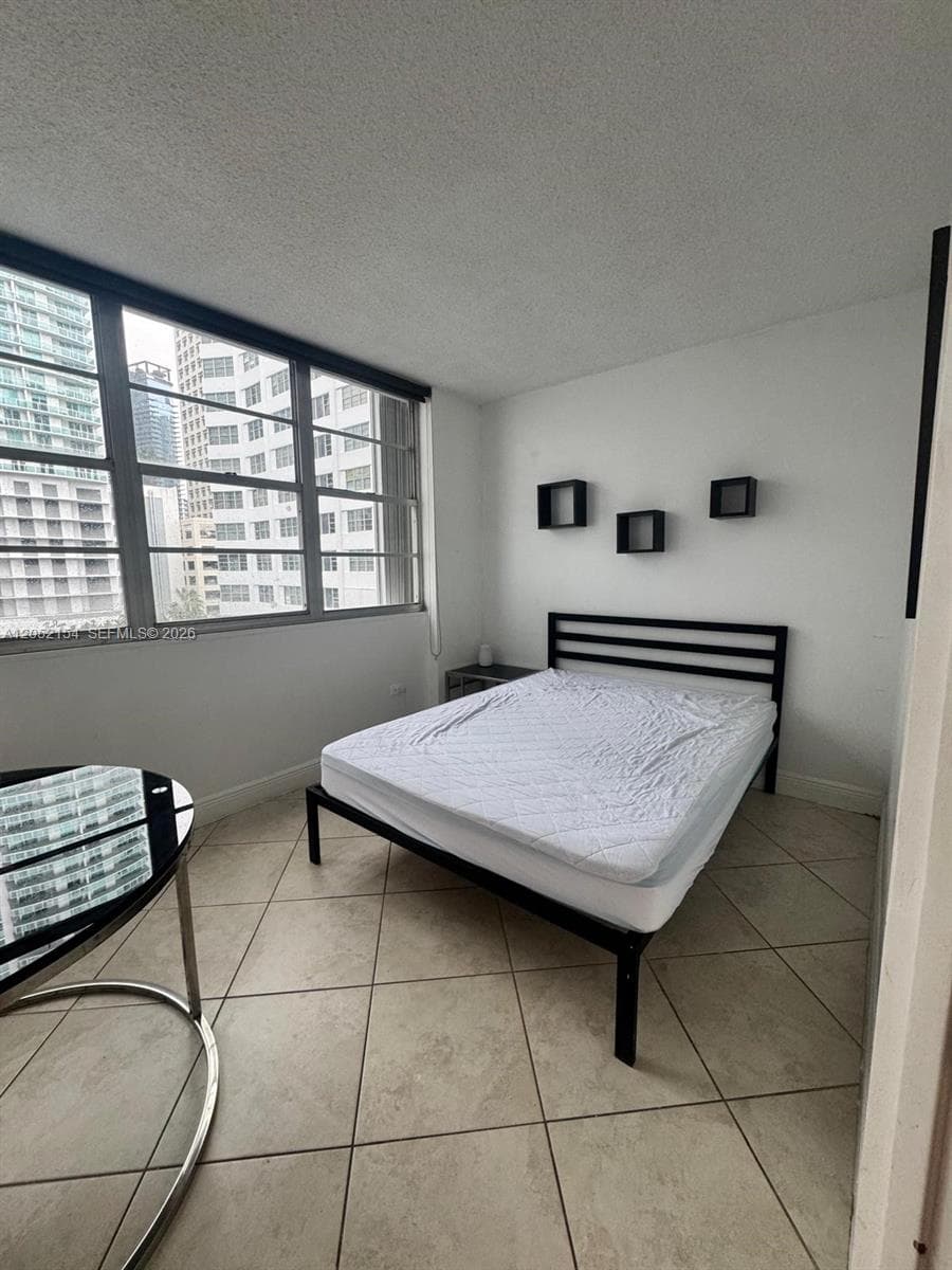 905 Brickell Bay Dr 623 photo 12