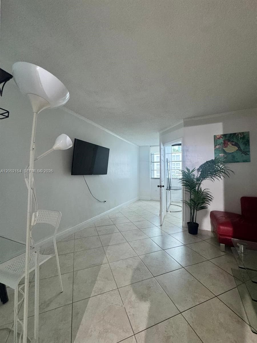 905 Brickell Bay Dr 623 photo 8