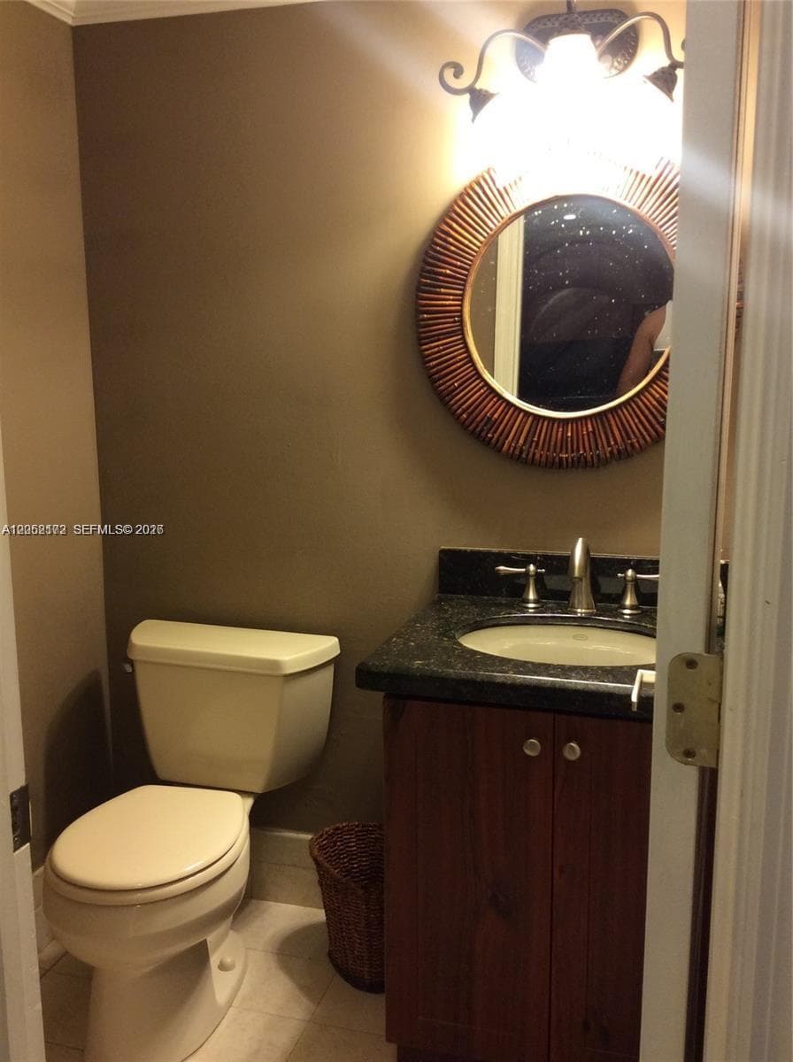 1800 Collins Ave 17A photo 8