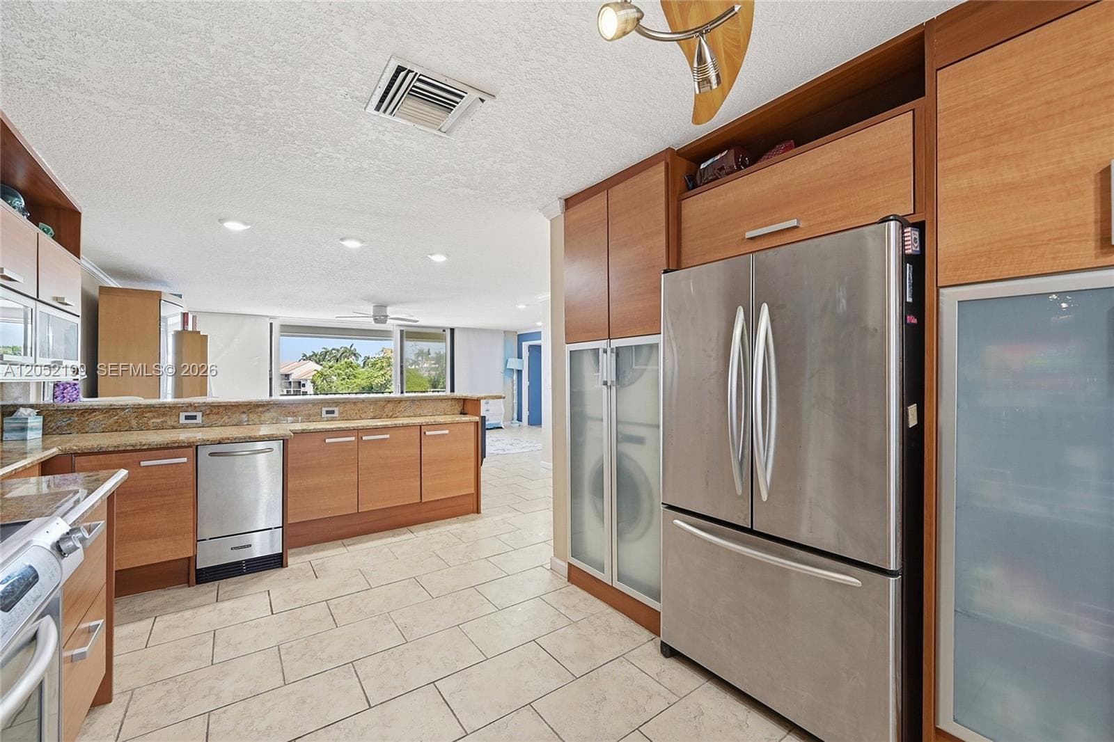 801 Palm Trl 10 photo 12