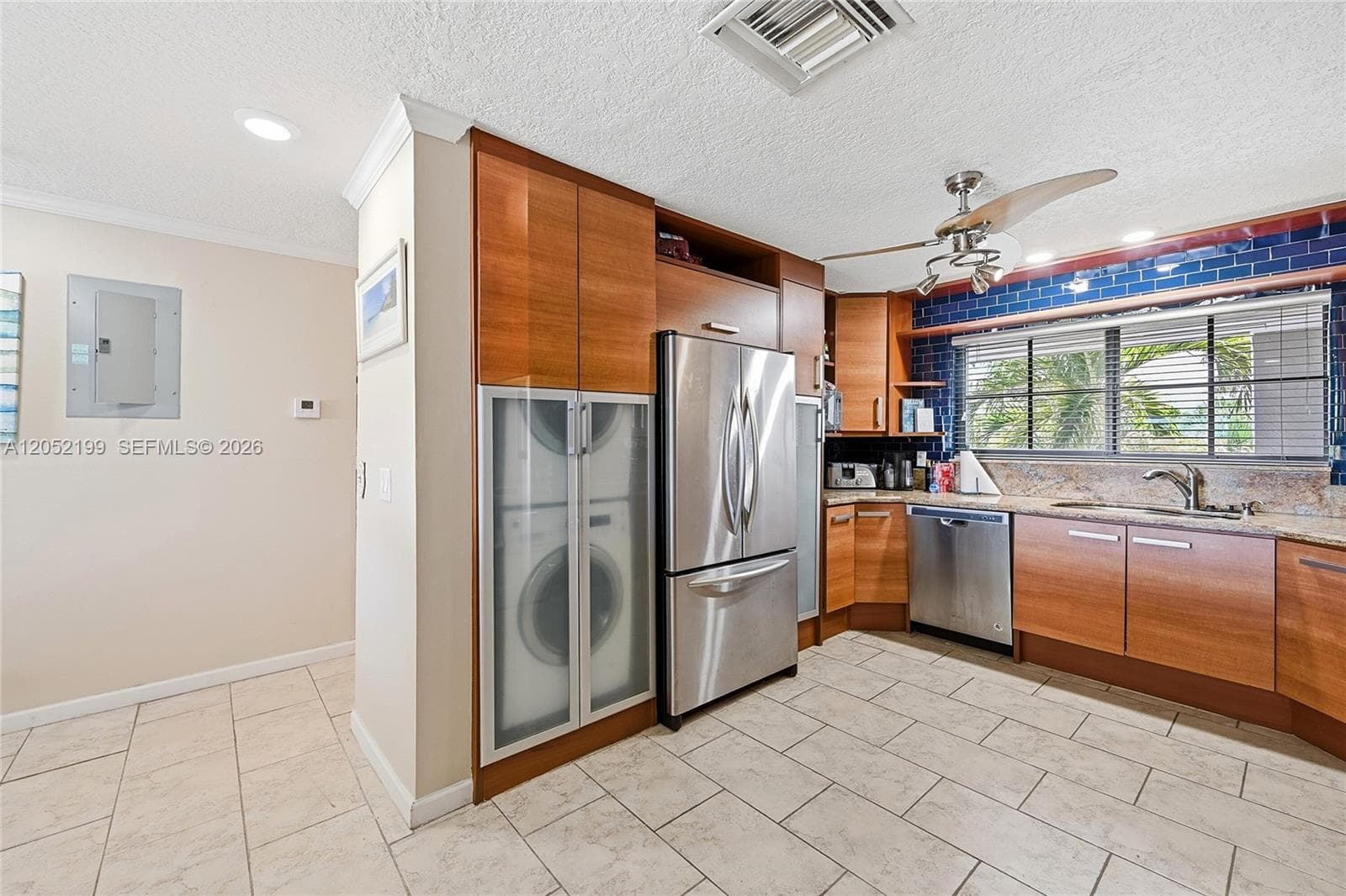 801 Palm Trl 10 photo 10