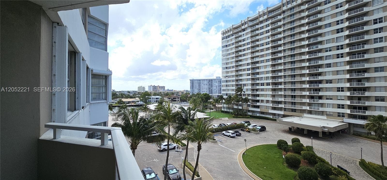 1985 S Ocean Dr 5D photo 17
