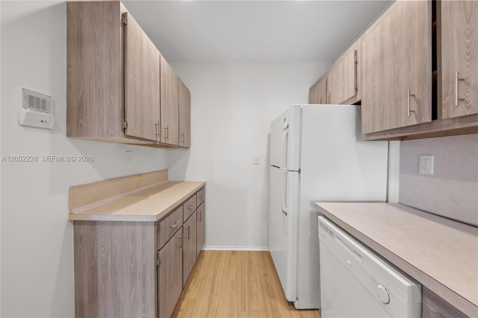 7900 CAMINO CR 303 photo 9