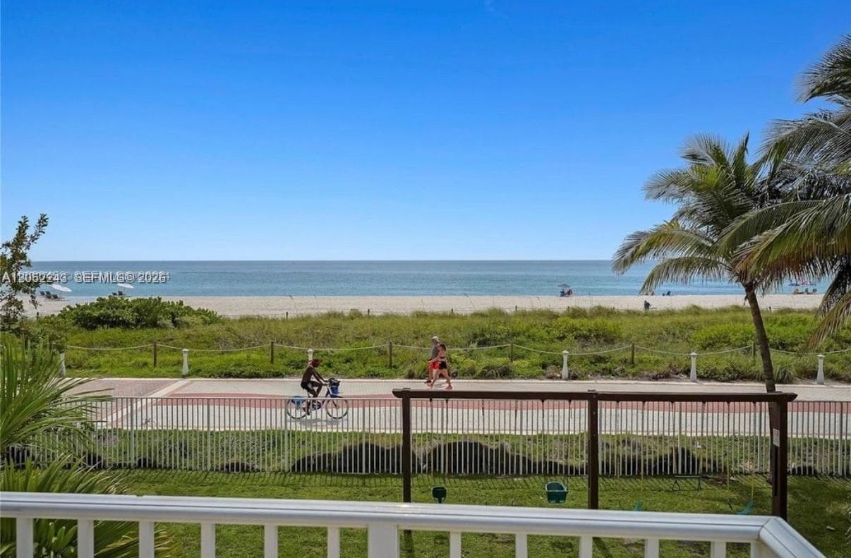 4747 Collins Ave 708 photo 7