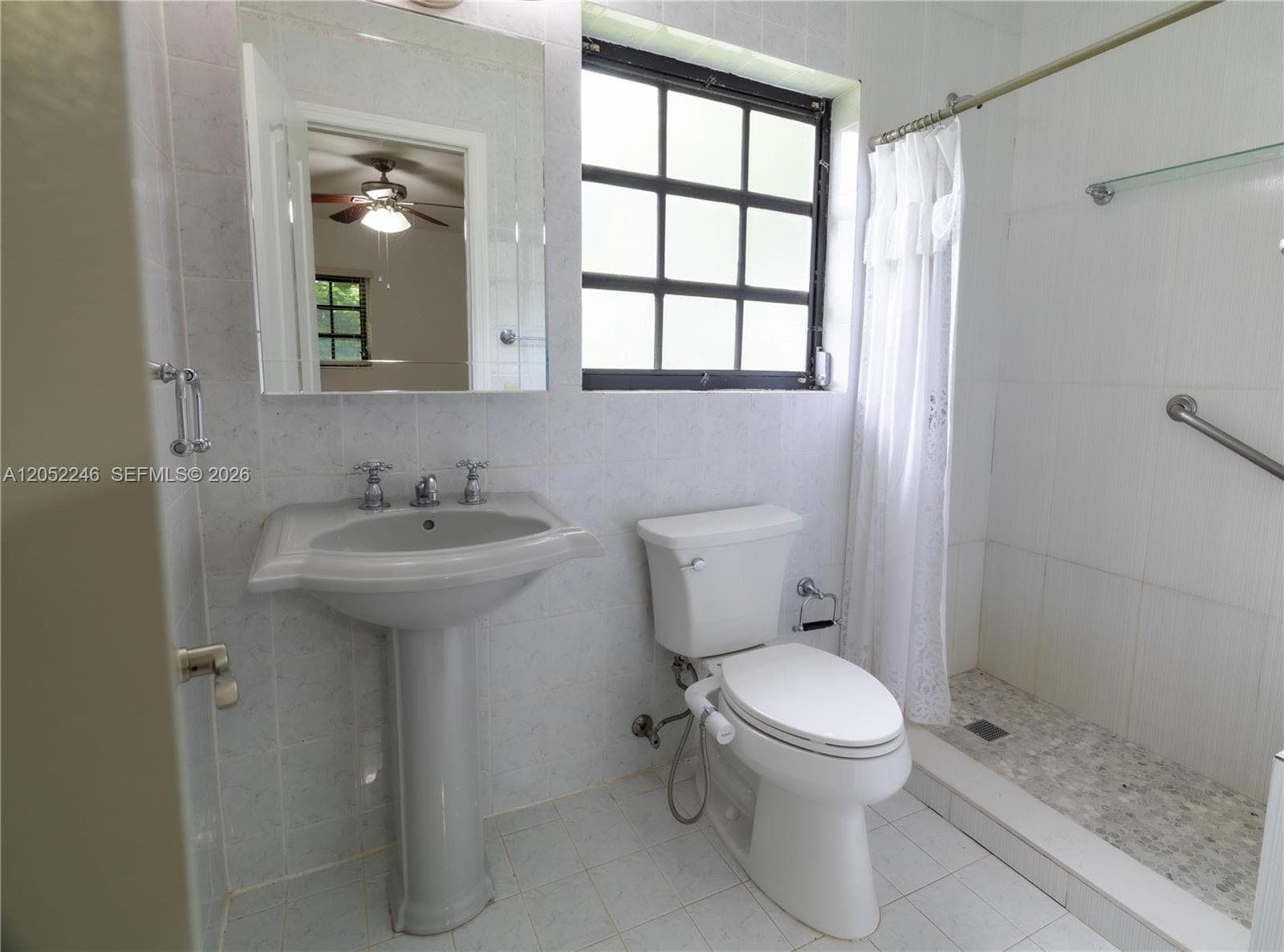 740 Jeronimo Dr photo 13