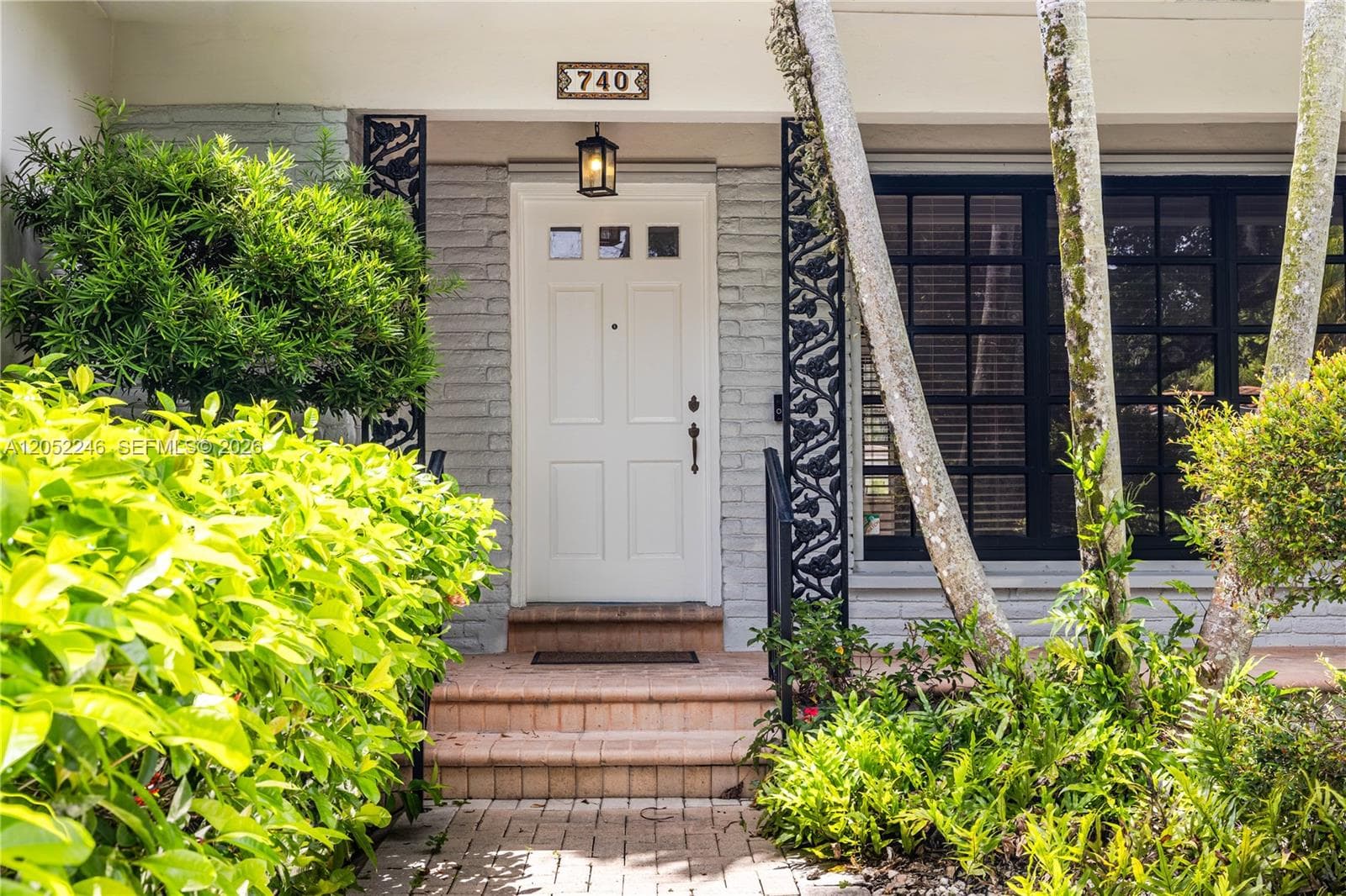 740 Jeronimo Dr photo 4