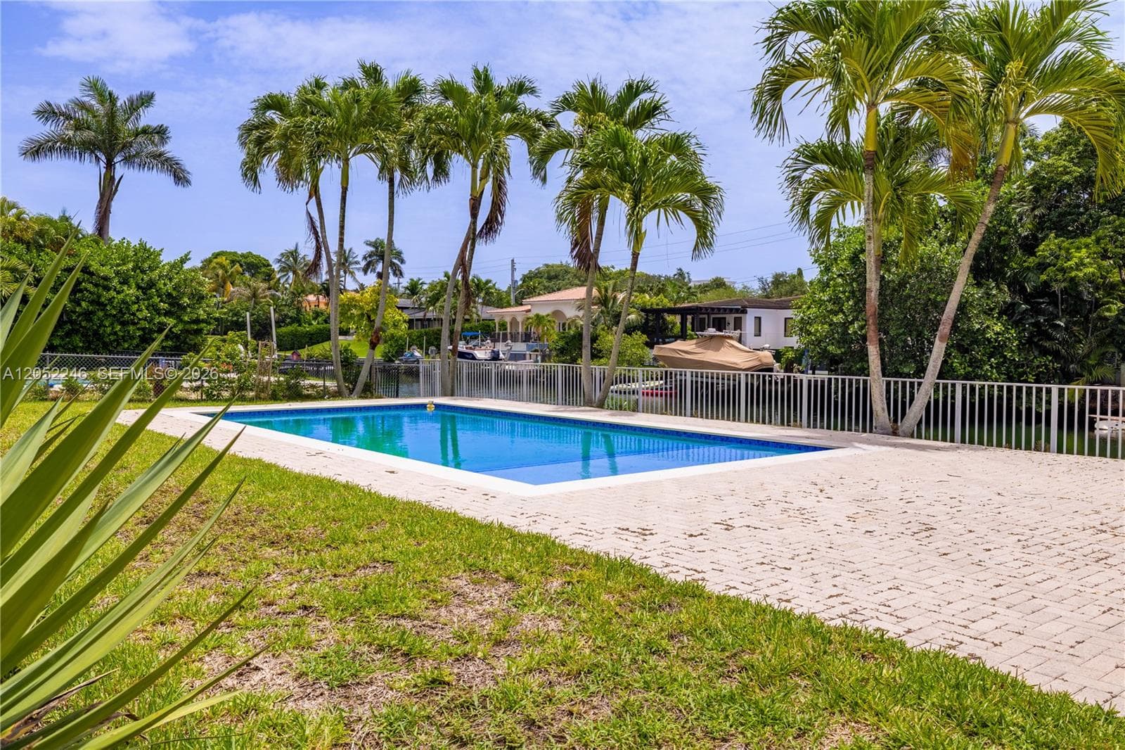 740 Jeronimo Dr photo 21