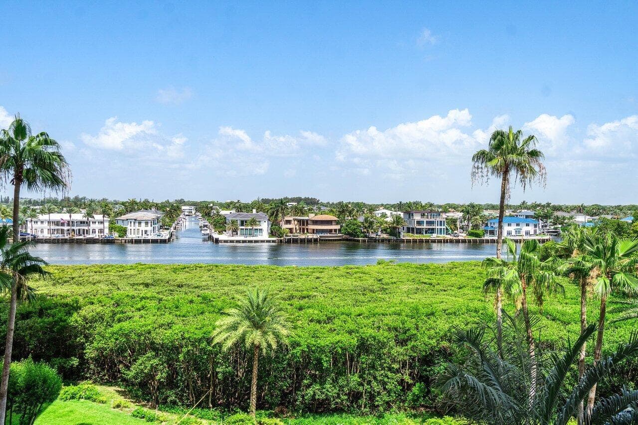 3720 S Ocean Boulevard 406 photo 2