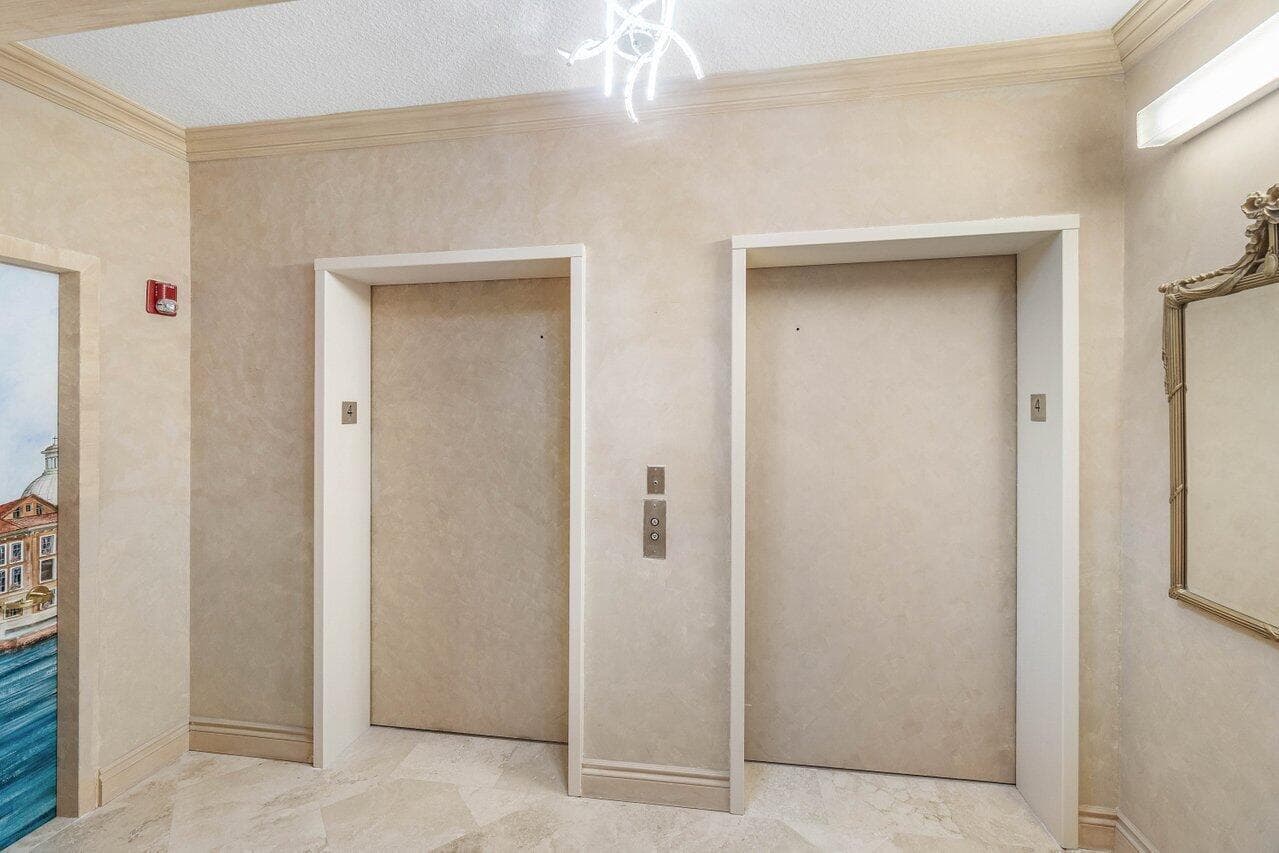 3720 S Ocean Boulevard 406 photo 3