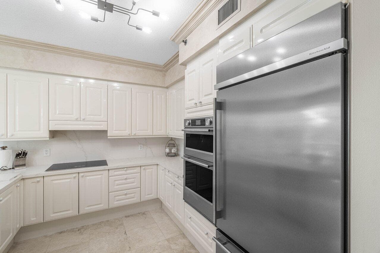 3720 S Ocean Boulevard 406 photo 14