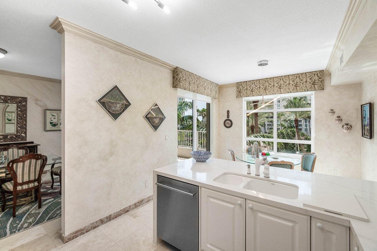 3720 S Ocean Boulevard 406 photo 15