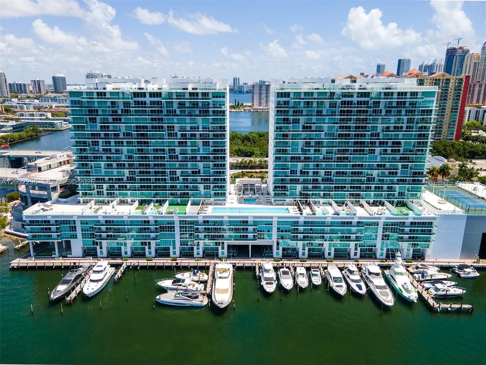 400 Sunny Isles Blvd 1604 photo 1