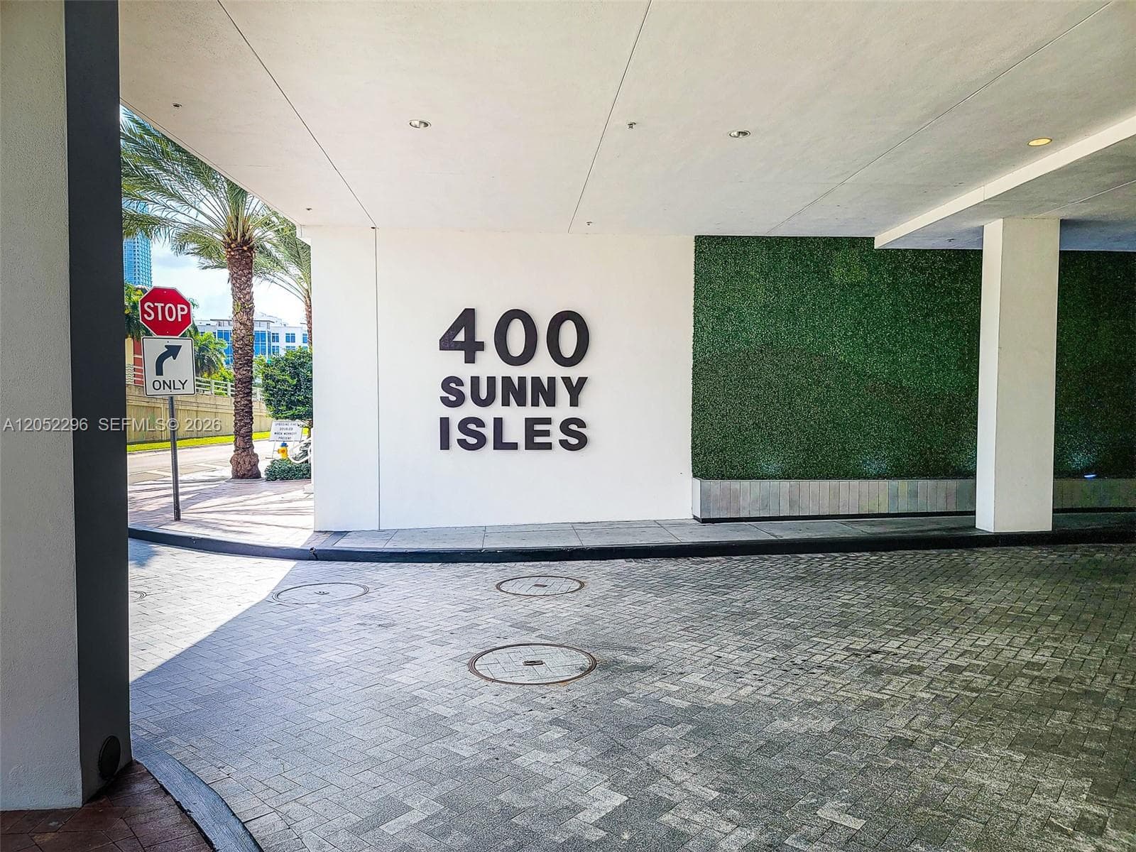400 Sunny Isles Blvd 1604 photo 21