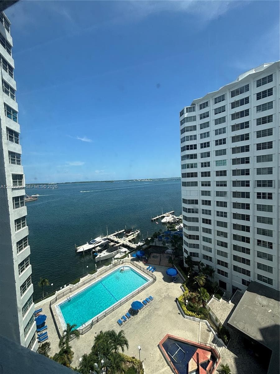 801 Brickell Bay Dr 1265 photo 2