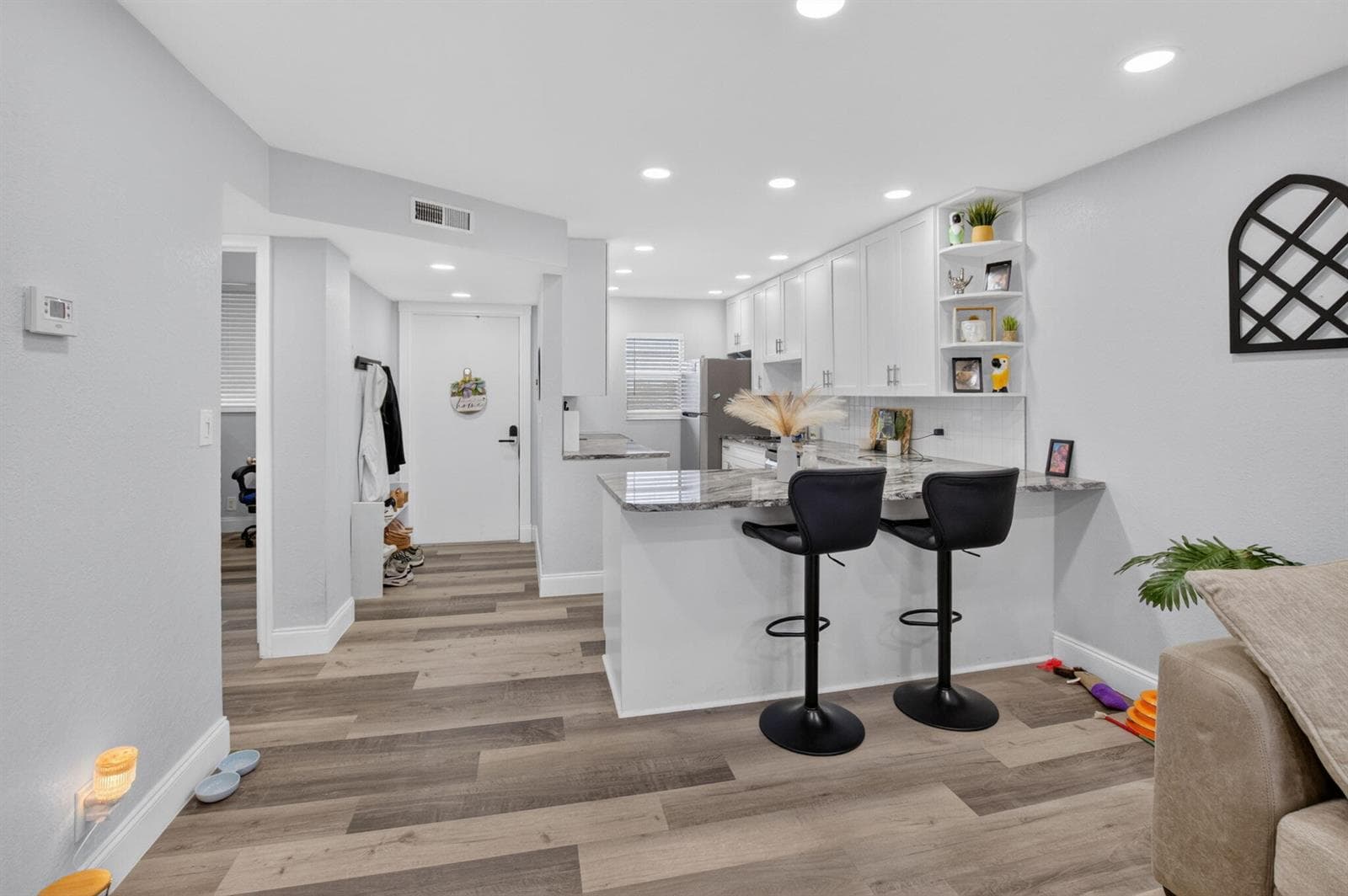 689 NE 6th Court 4030 photo 7
