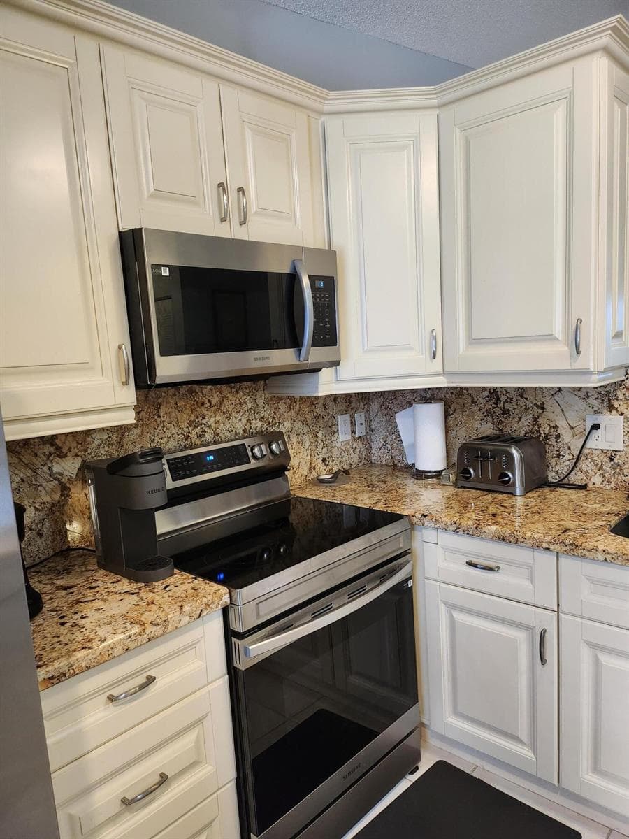8951 Sunnywood Place B photo 10