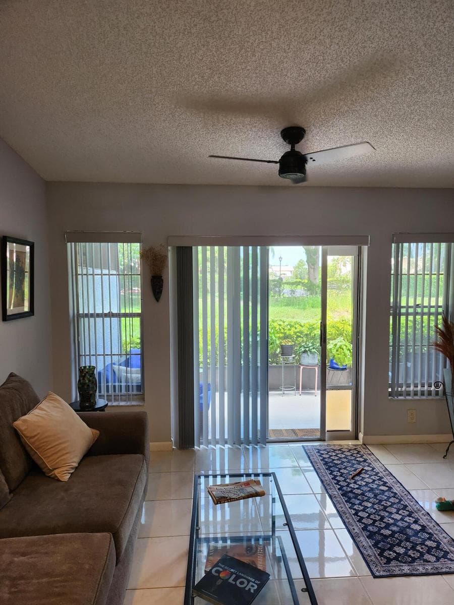 8951 Sunnywood Place B photo 18
