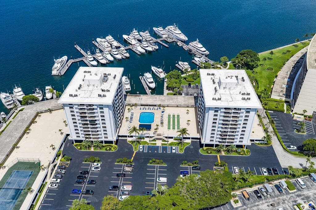 1208 Marine Way G13 photo 1
