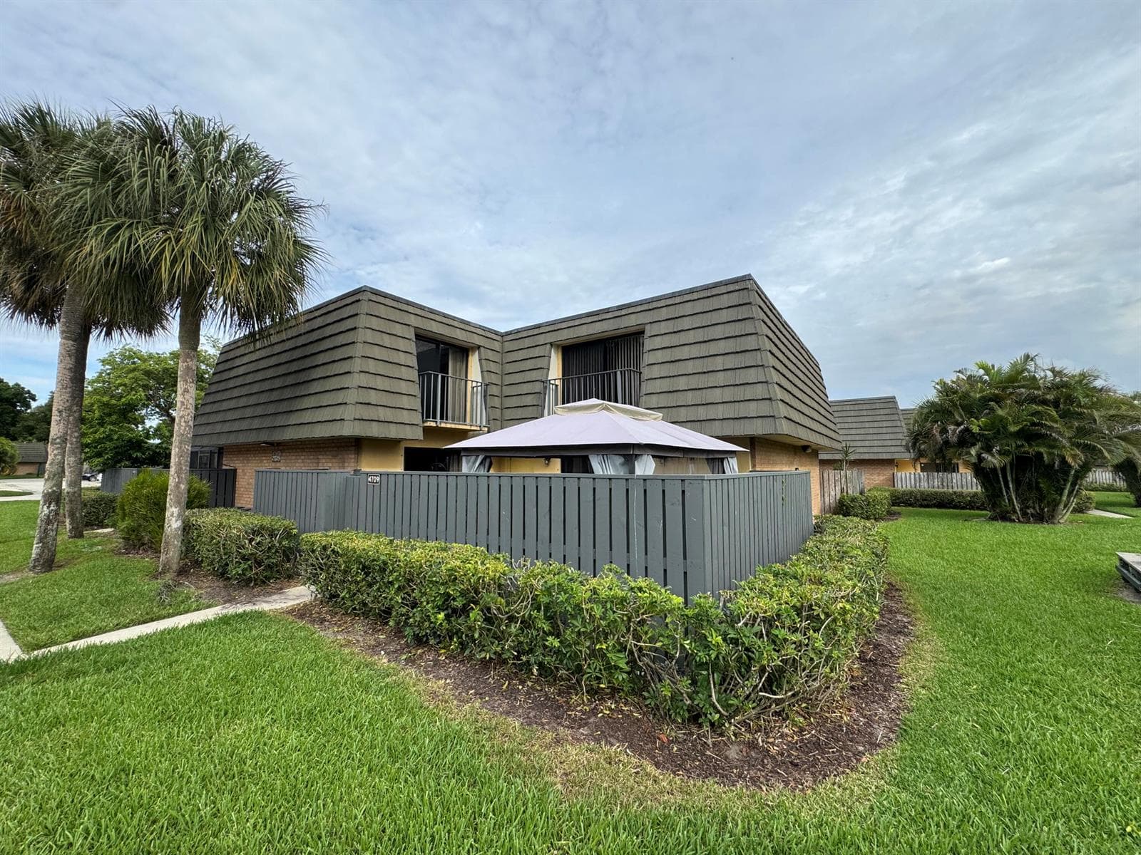 4709 47th Way photo 1